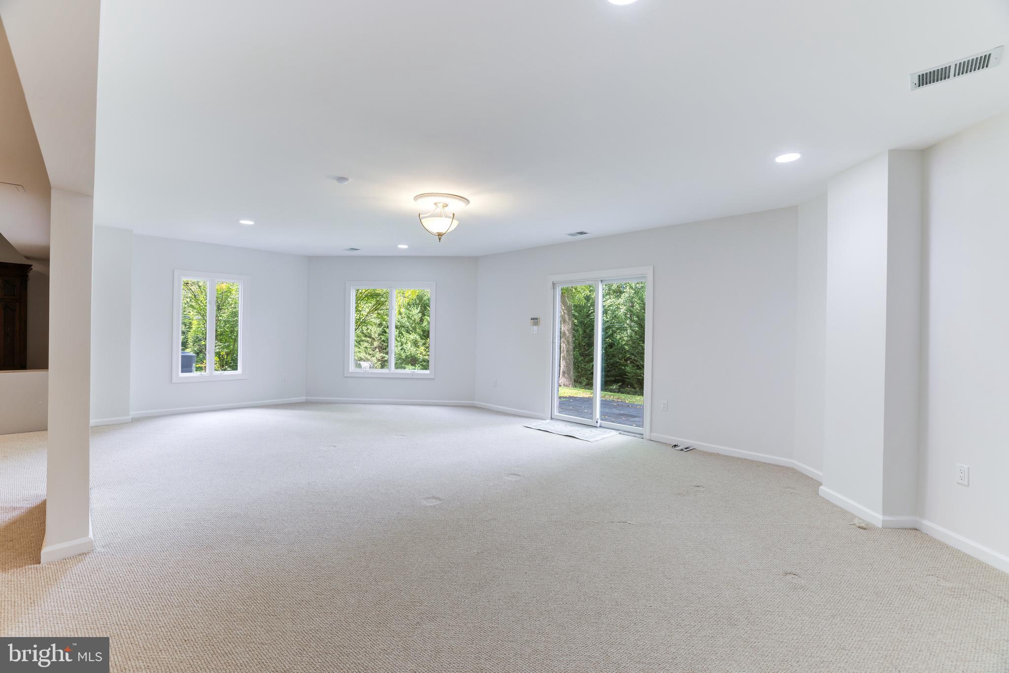 TOWLSTON MEADOWS - Residential