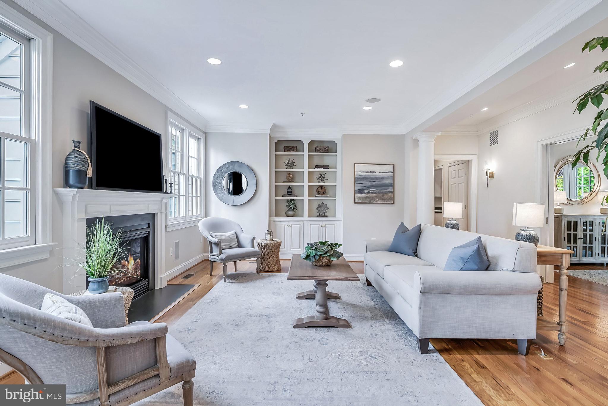 ALTA VISTA - Residential