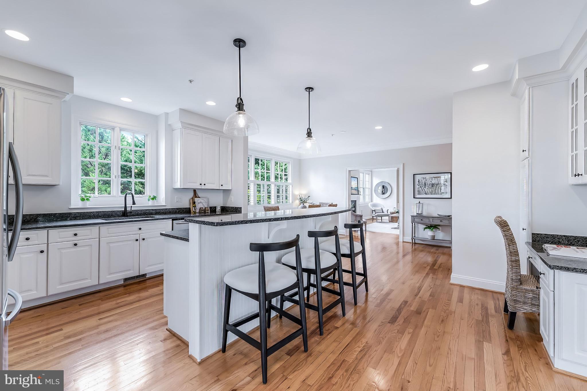 ALTA VISTA - Residential