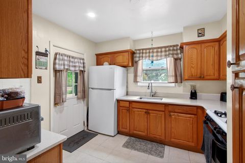 Tiny photo for 48 Garden Drive, ALEXANDRIA, VA 22304 (MLS # VAAX2060184)