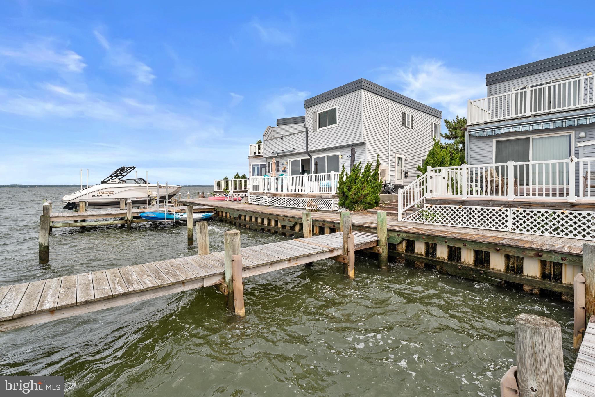 721 RUSTY ANCHOR RD 14