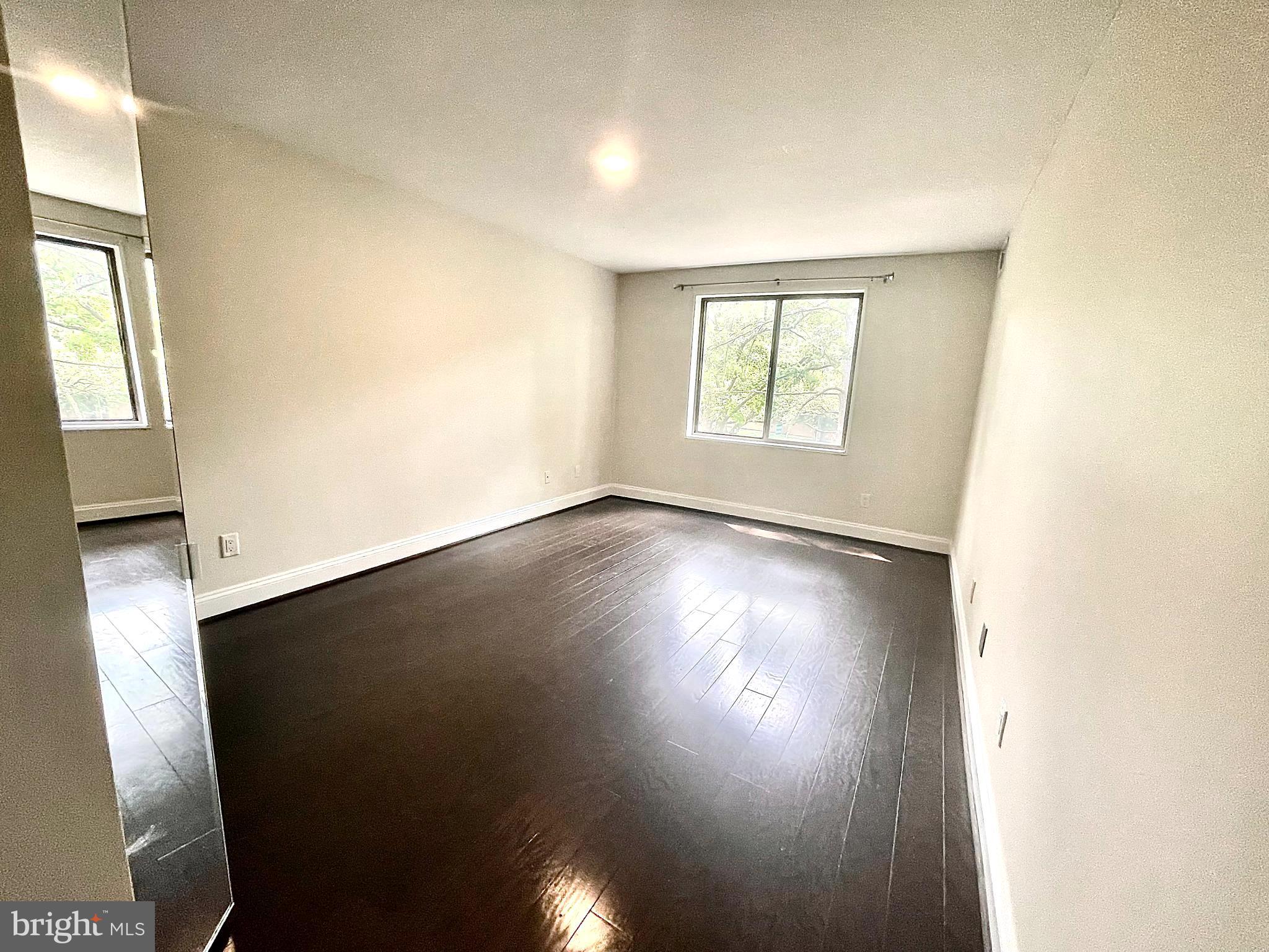 WESTLAKE PARK - Residential