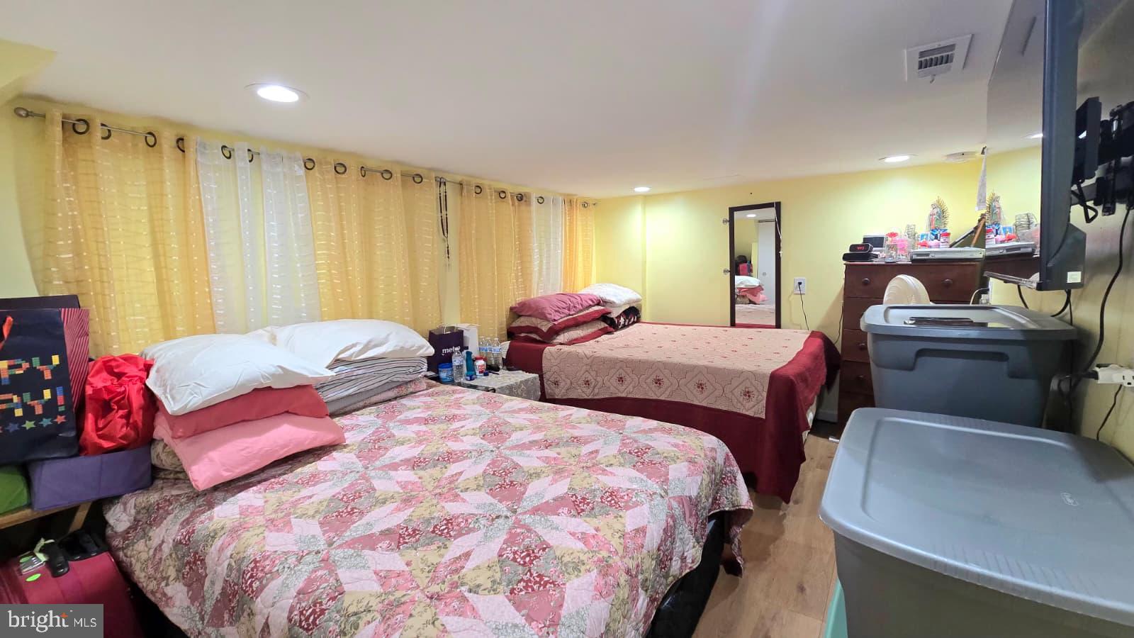 FRANKFORD - Residential