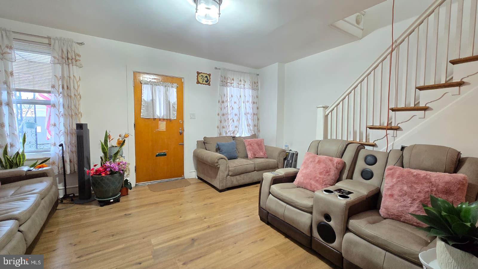 FRANKFORD - Residential