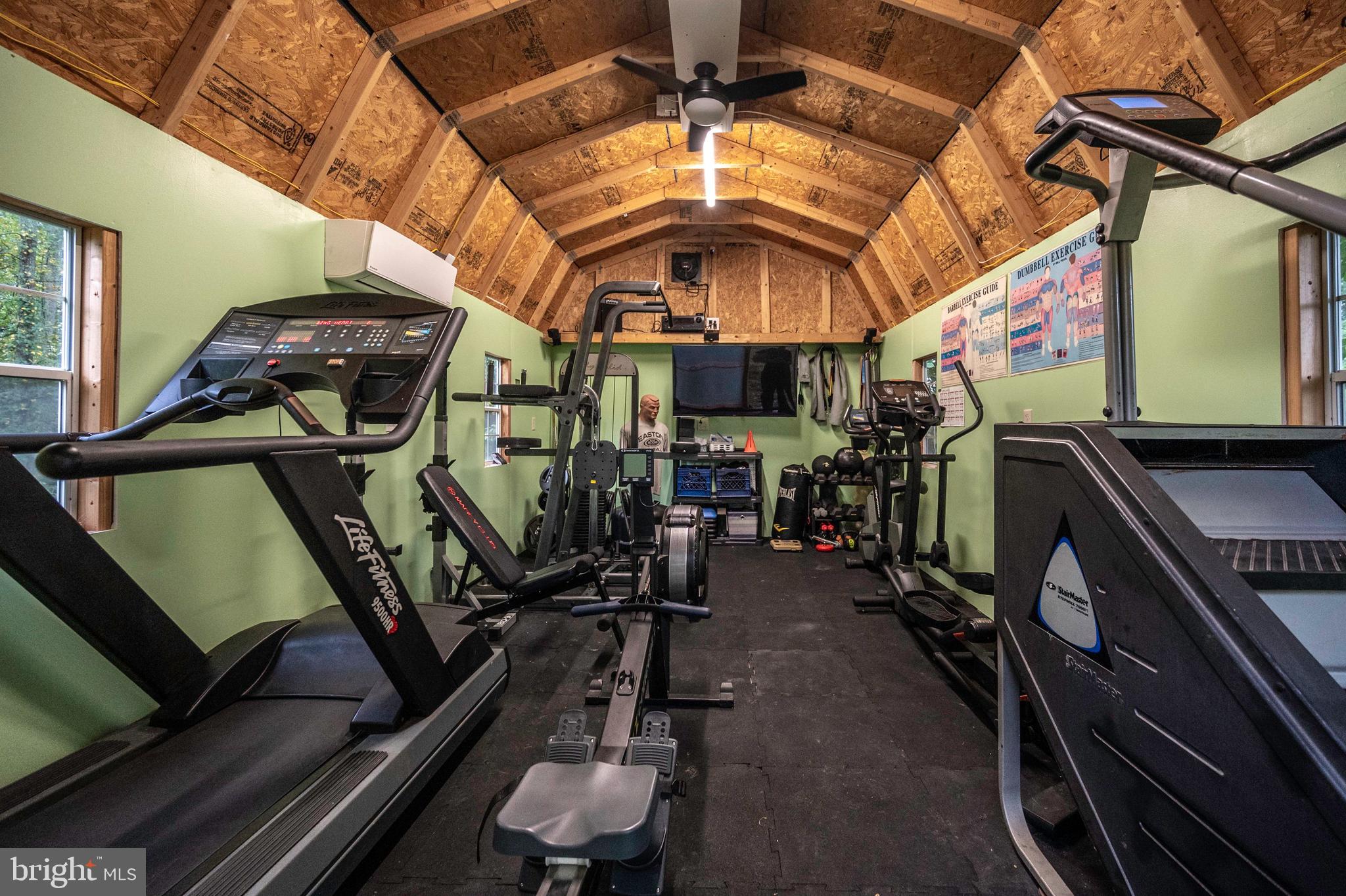 POPLAR HILLS - Residential