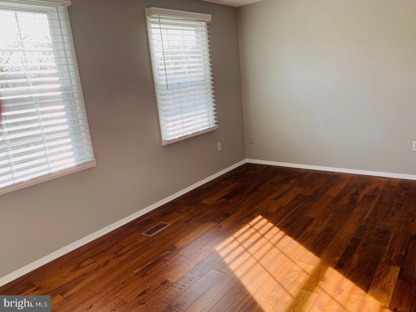 SETTLERS LANDING - Residential Lease