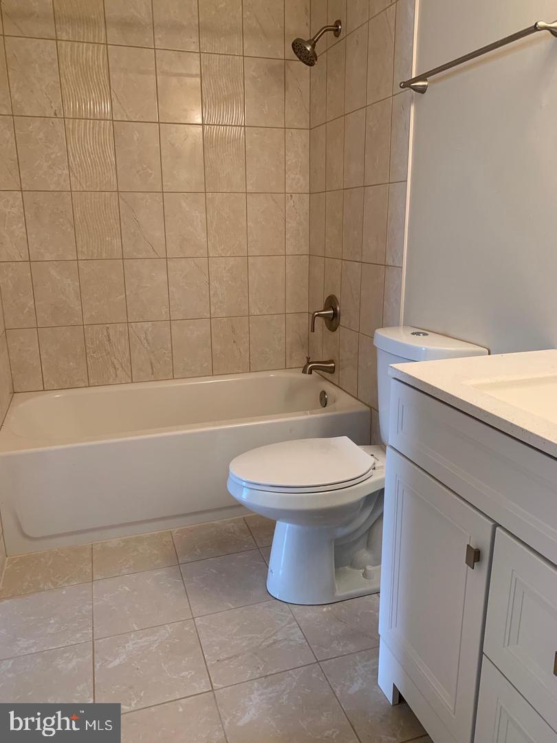 SETTLERS LANDING - Residential Lease