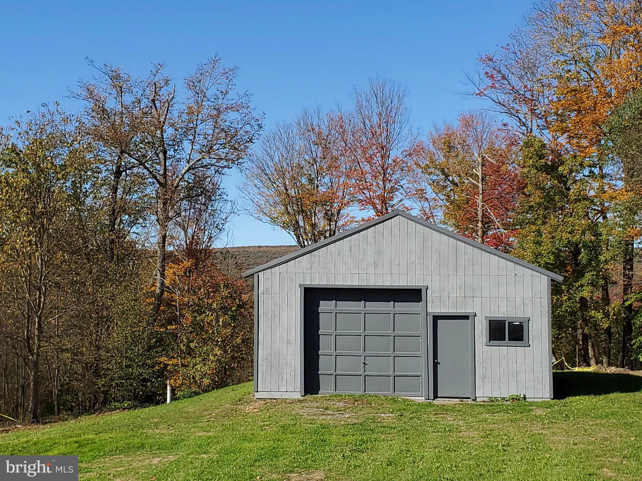 MAPLE GROVE - Residential