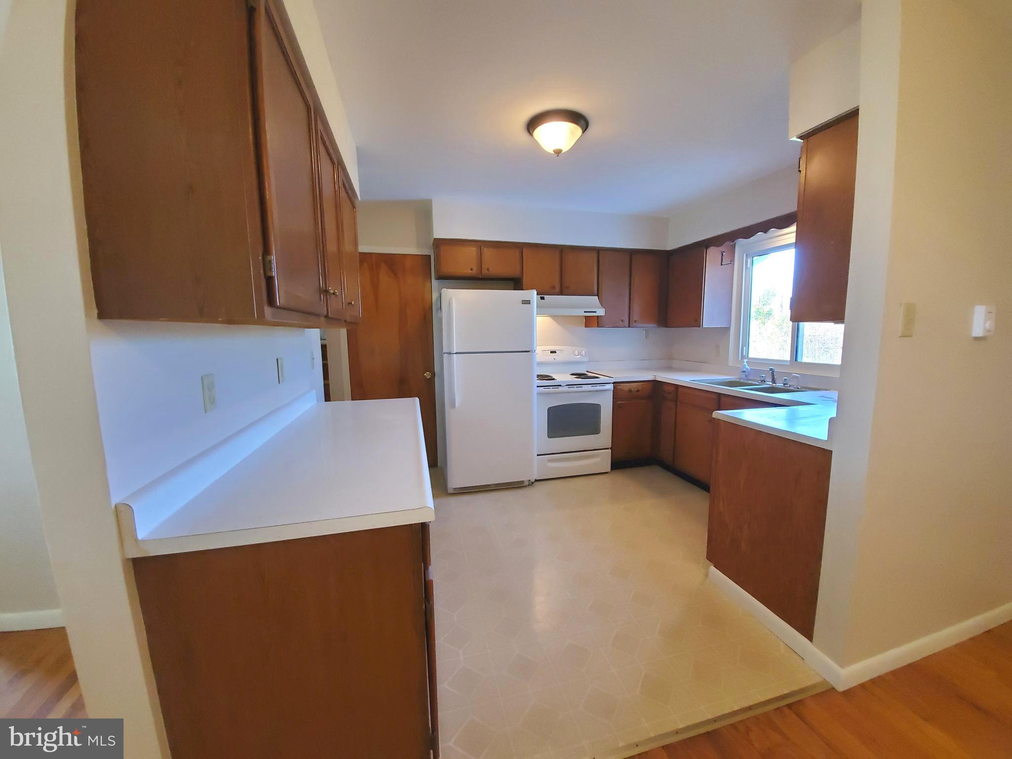 MAPLE GROVE - Residential