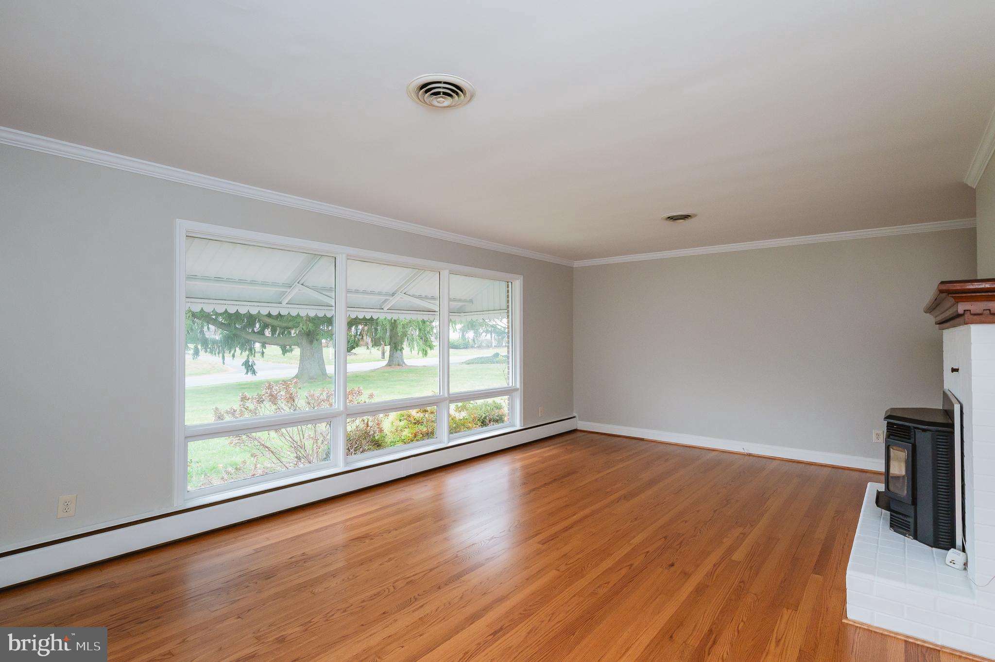 JARRETTSVILLE - Residential