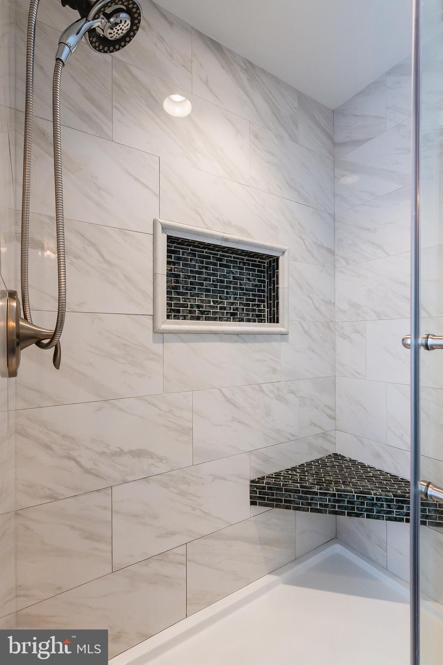 JARRETTSVILLE - Residential