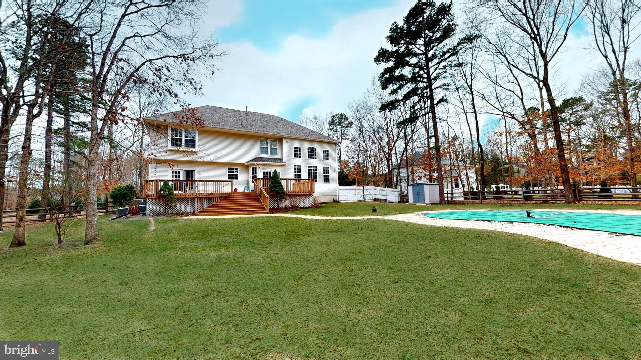 39 MIDBRIDGE DRIVE