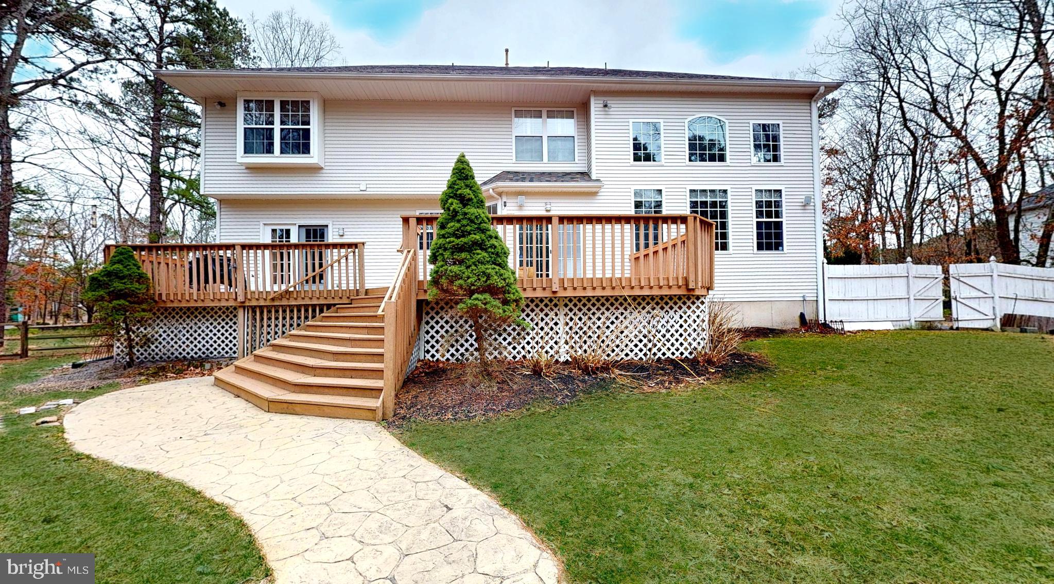39 MIDBRIDGE DRIVE