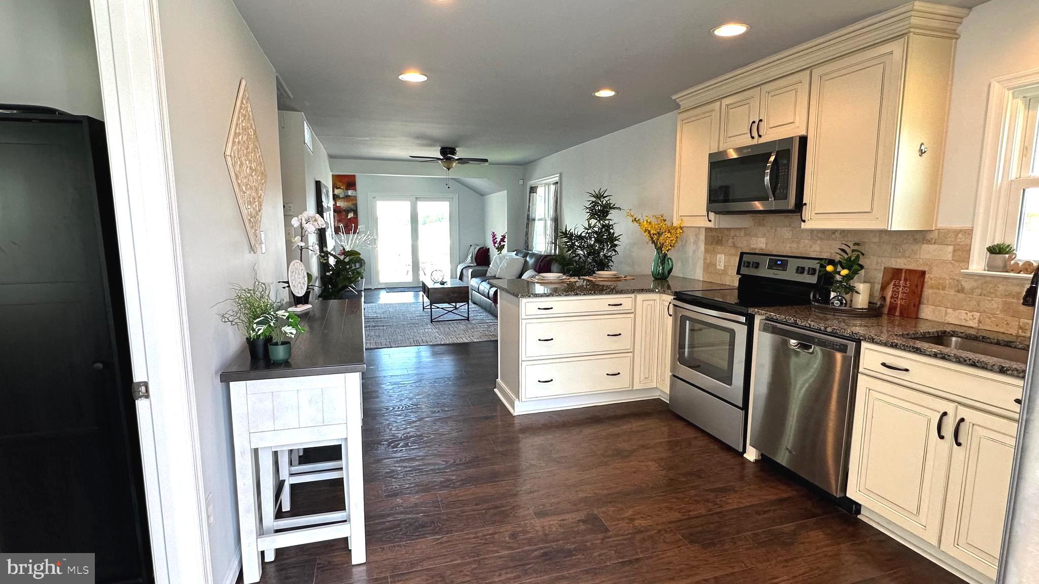 GLENHURST - Residential