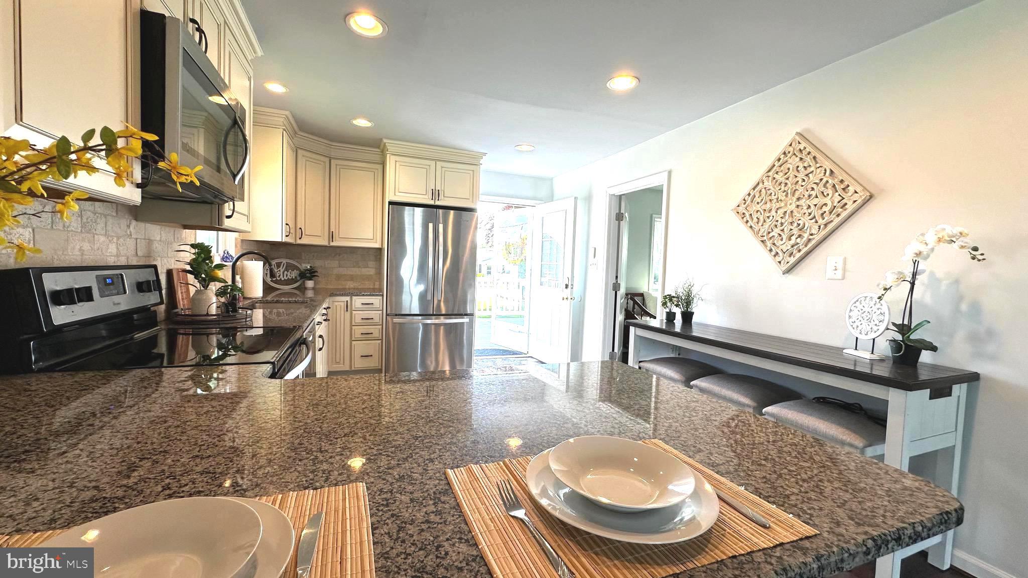 GLENHURST - Residential