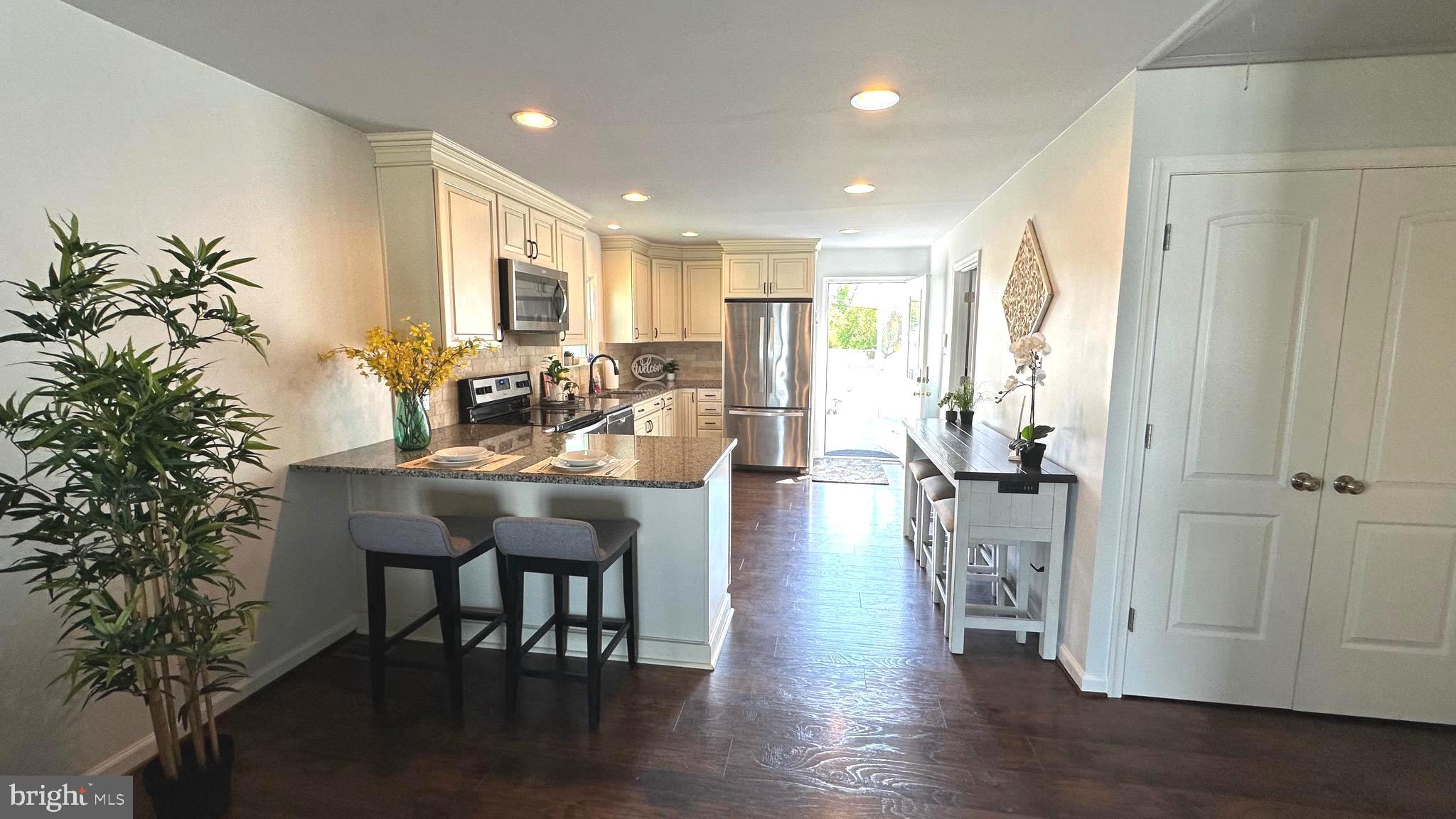 GLENHURST - Residential