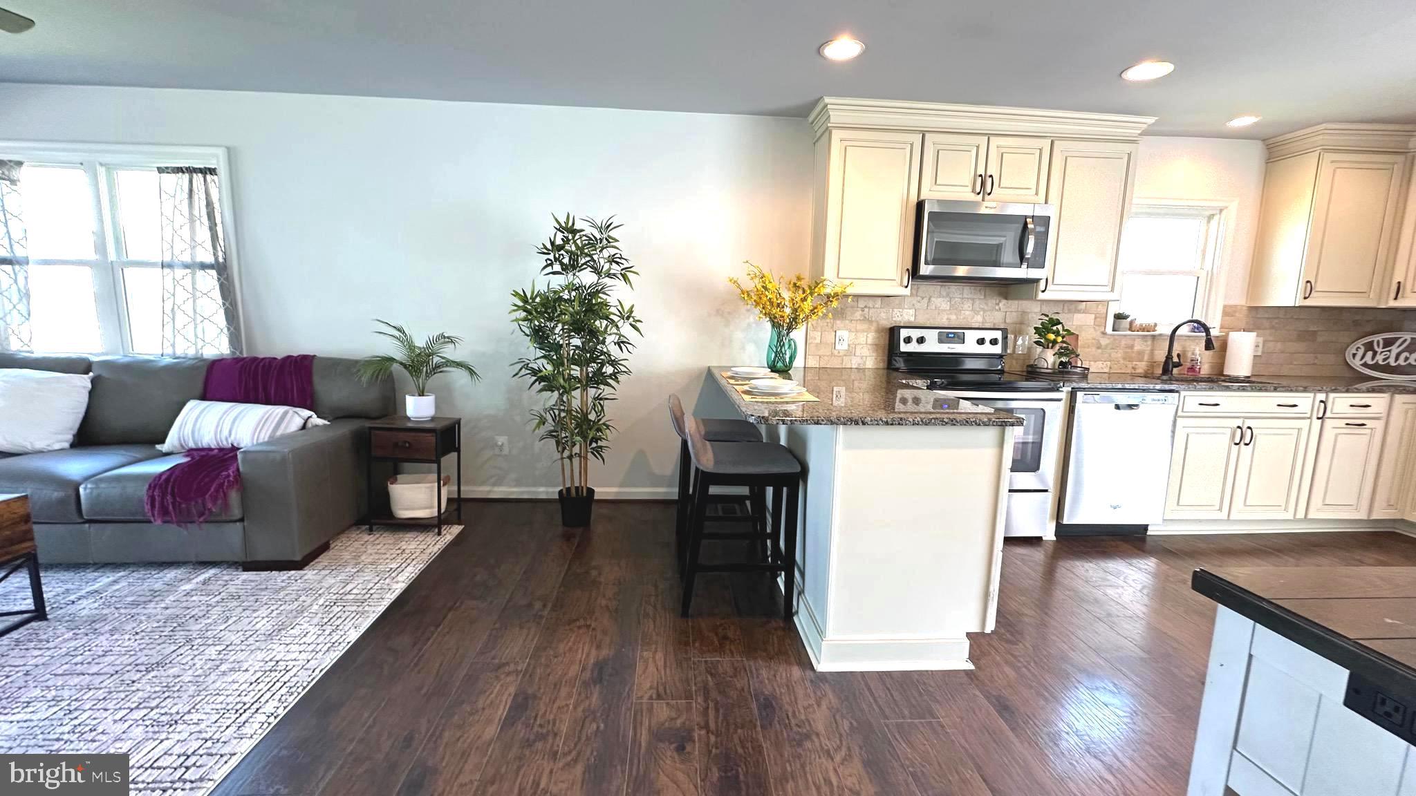 GLENHURST - Residential