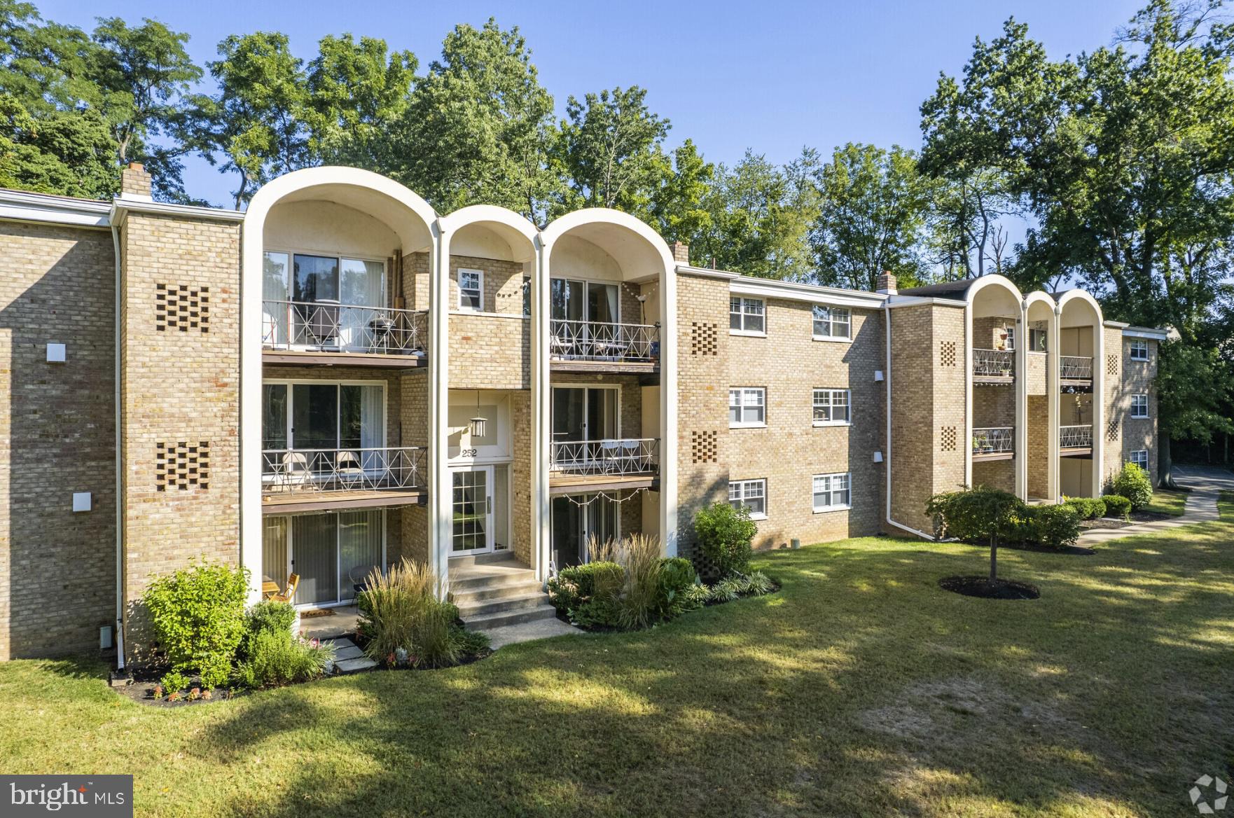 RADNOR CROSSING - Residential Lease