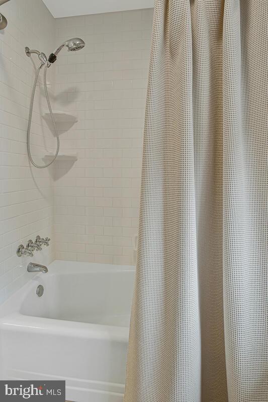 ANCHORAGE - Residential