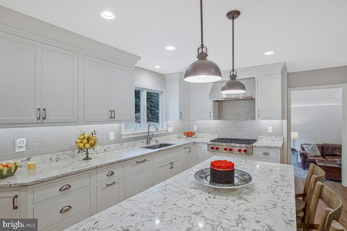 ANCHORAGE - Residential