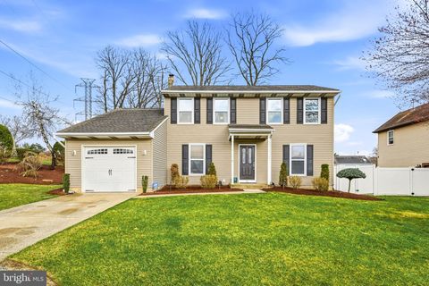 Homes For Sale - 24 Willow Cedar Way<br/> BLACKWOOD, NJ 08012