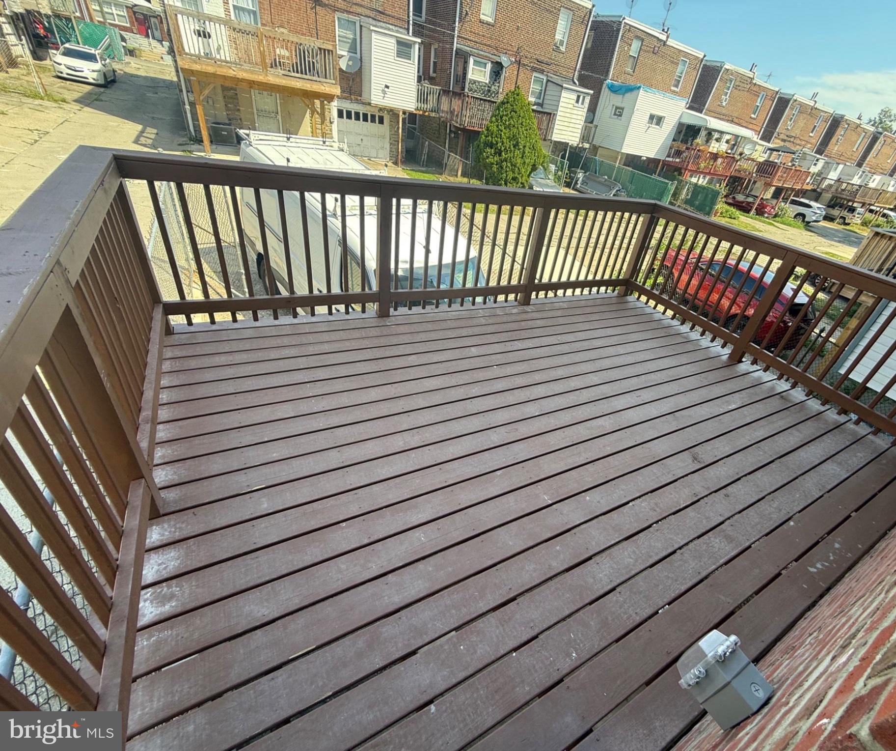 1835 DALLAS STREET
