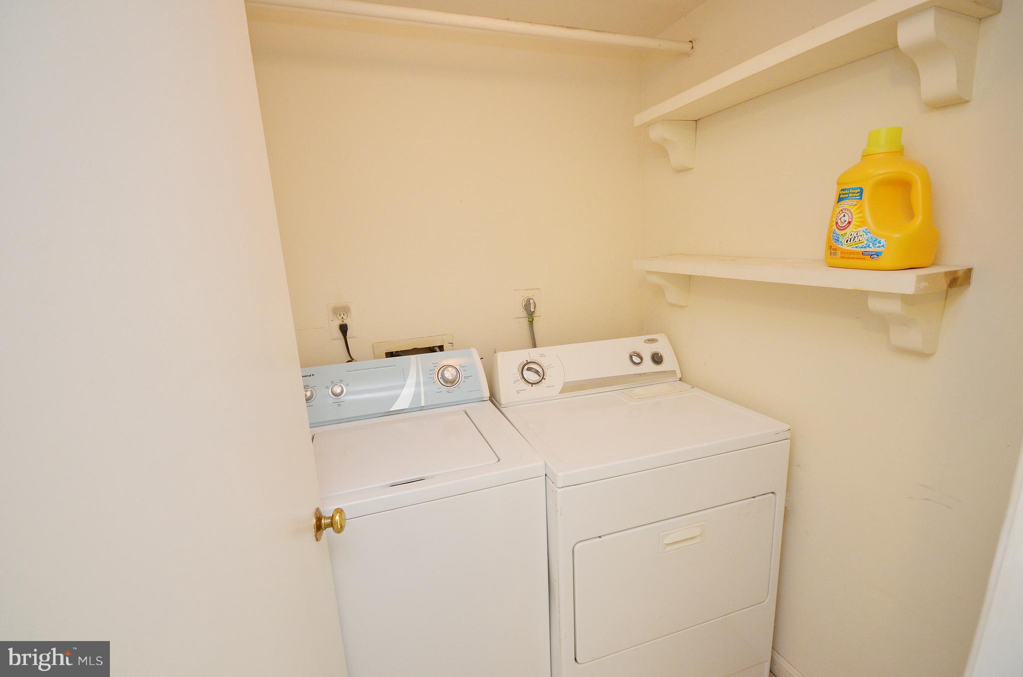 COUNTRYSIDE - Residential