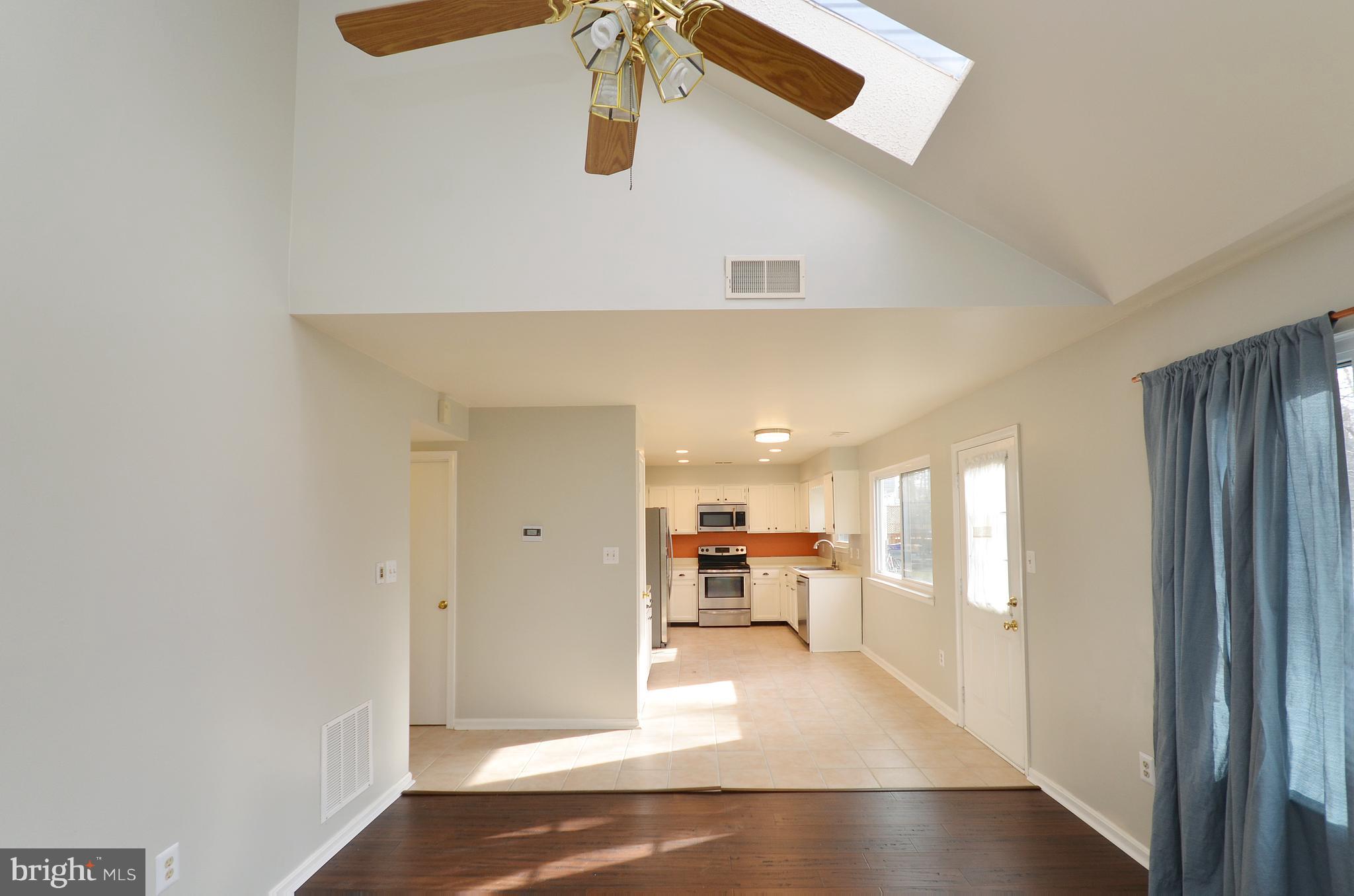 COUNTRYSIDE - Residential