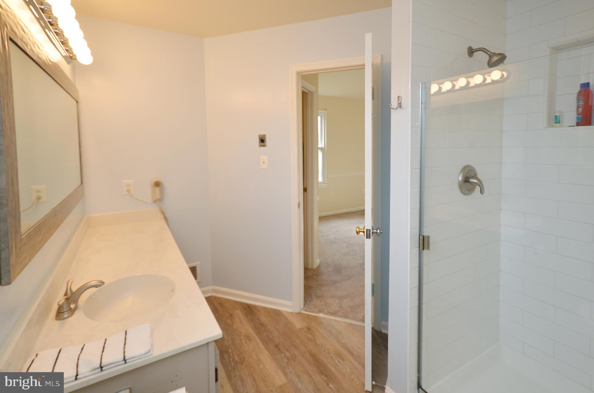 COUNTRYSIDE - Residential