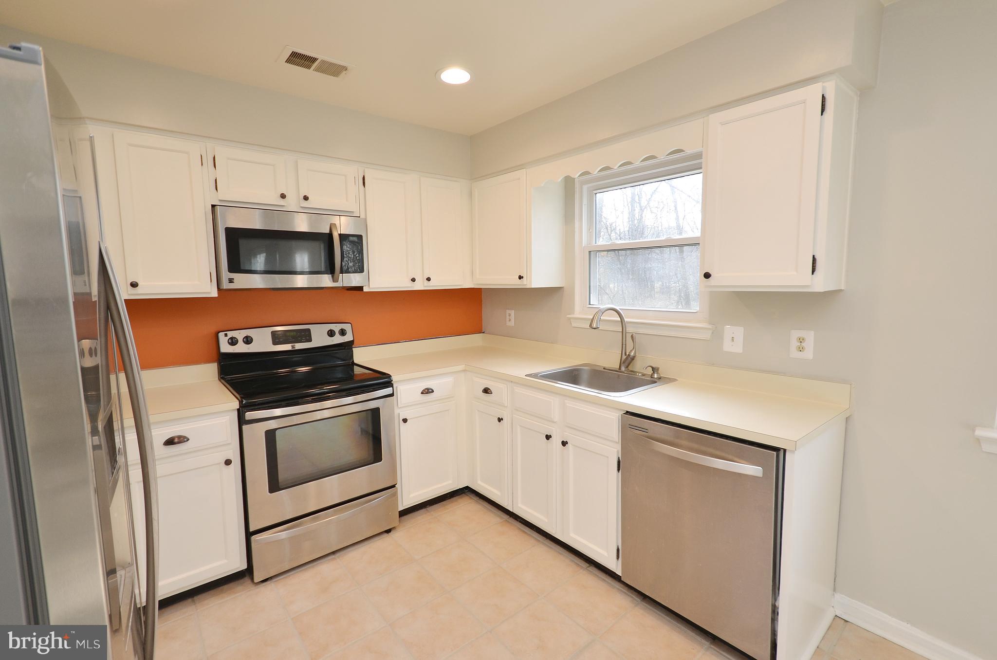 COUNTRYSIDE - Residential