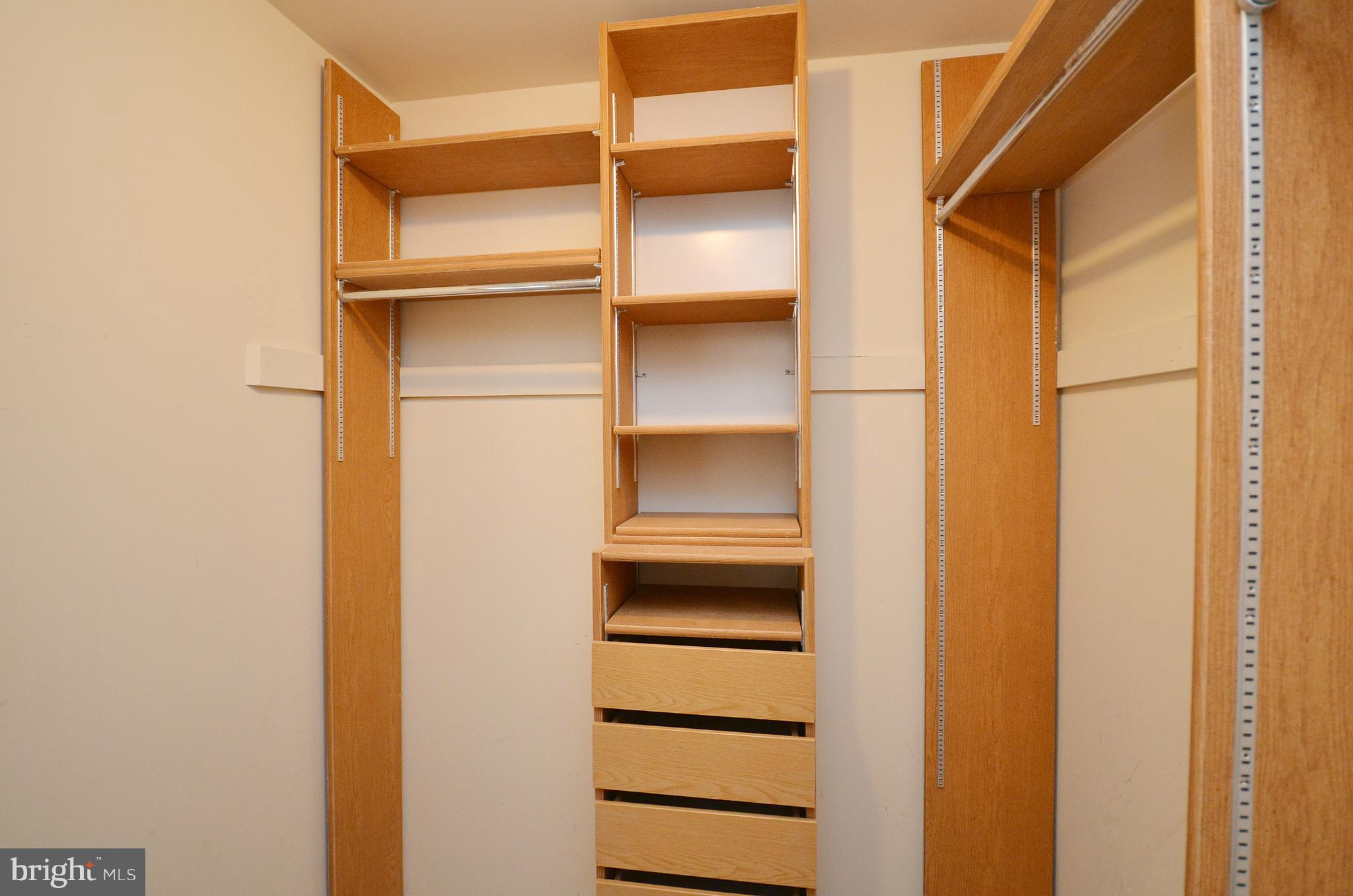 COUNTRYSIDE - Residential