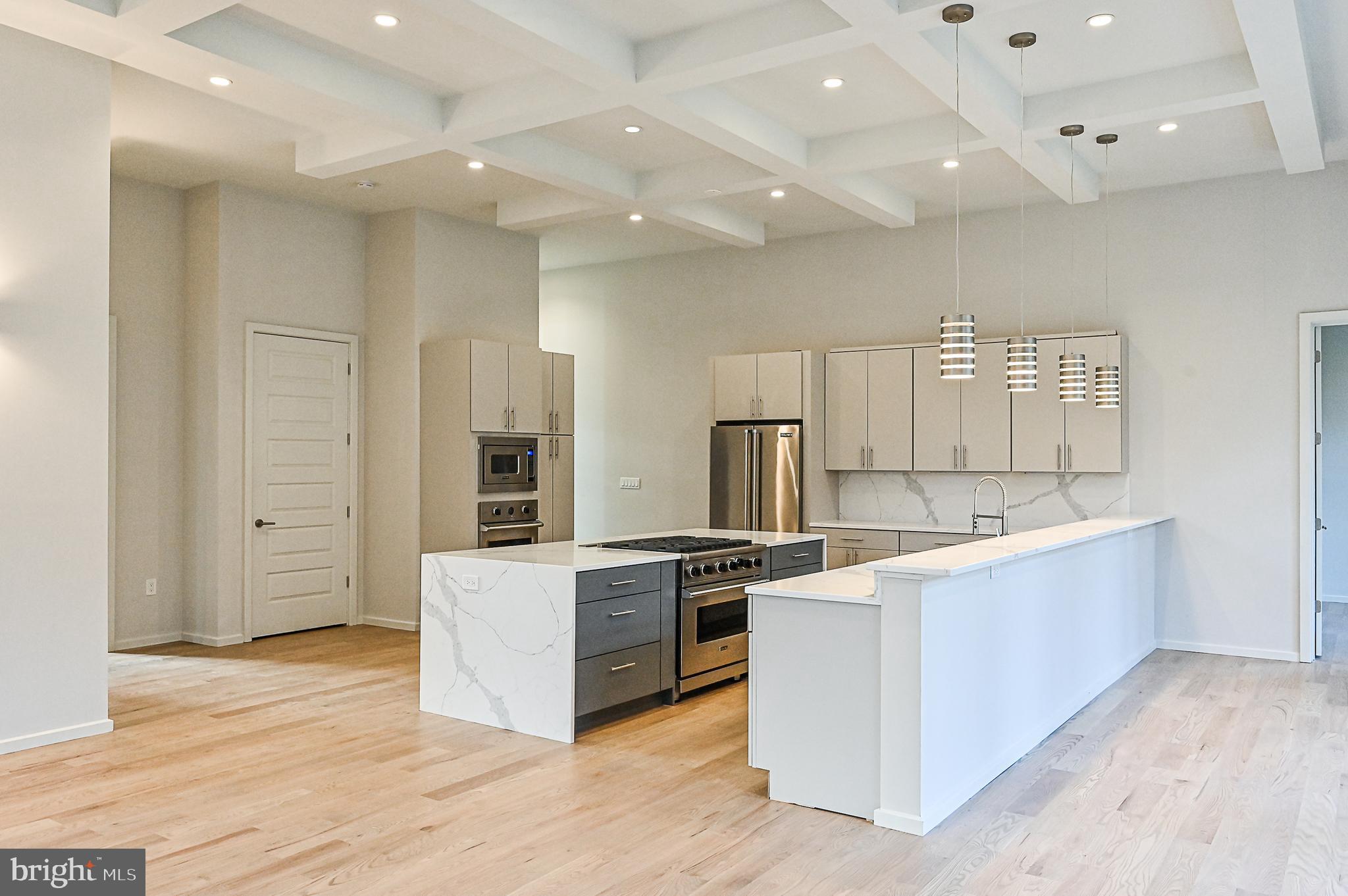 BRADDOCK WOODS - Residential