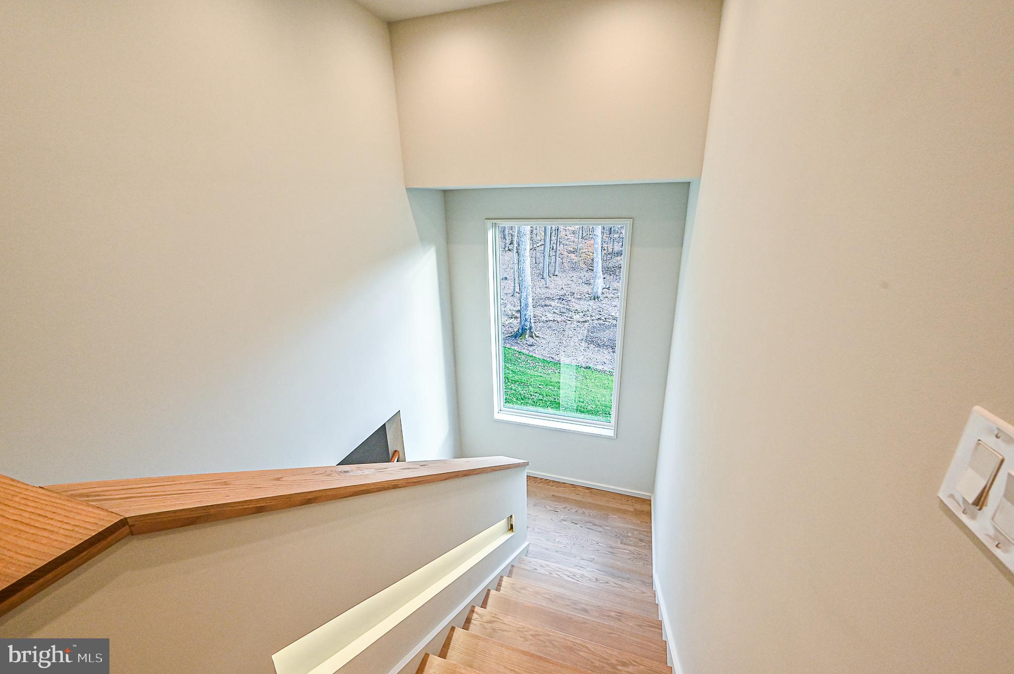 BRADDOCK WOODS - Residential