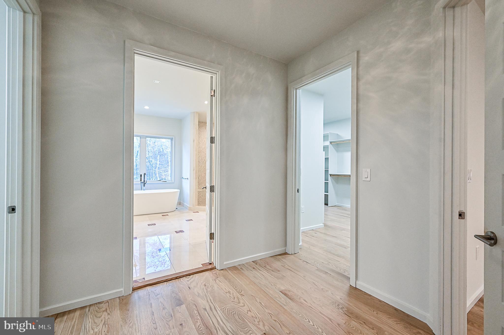 BRADDOCK WOODS - Residential