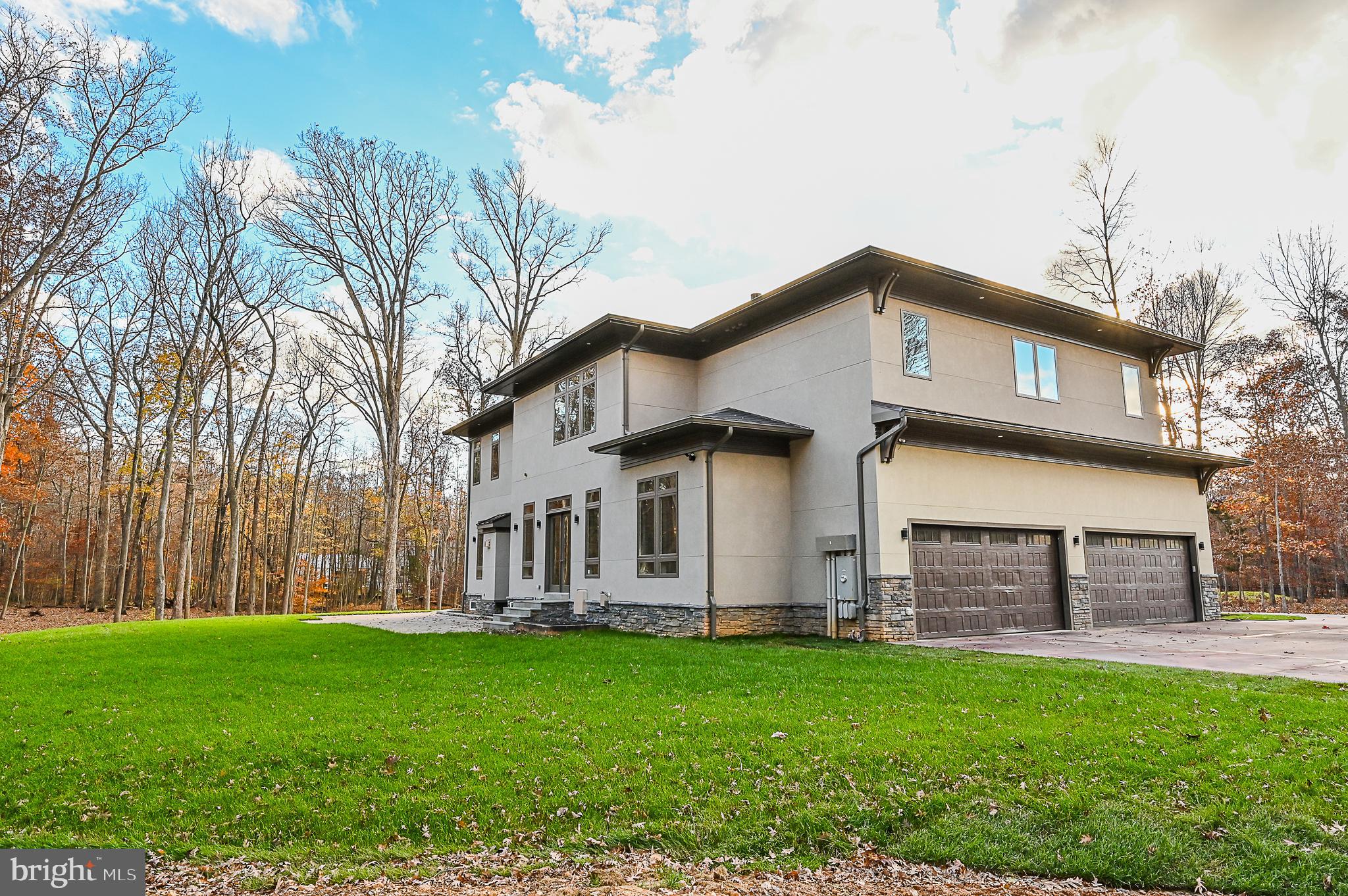 BRADDOCK WOODS - Residential