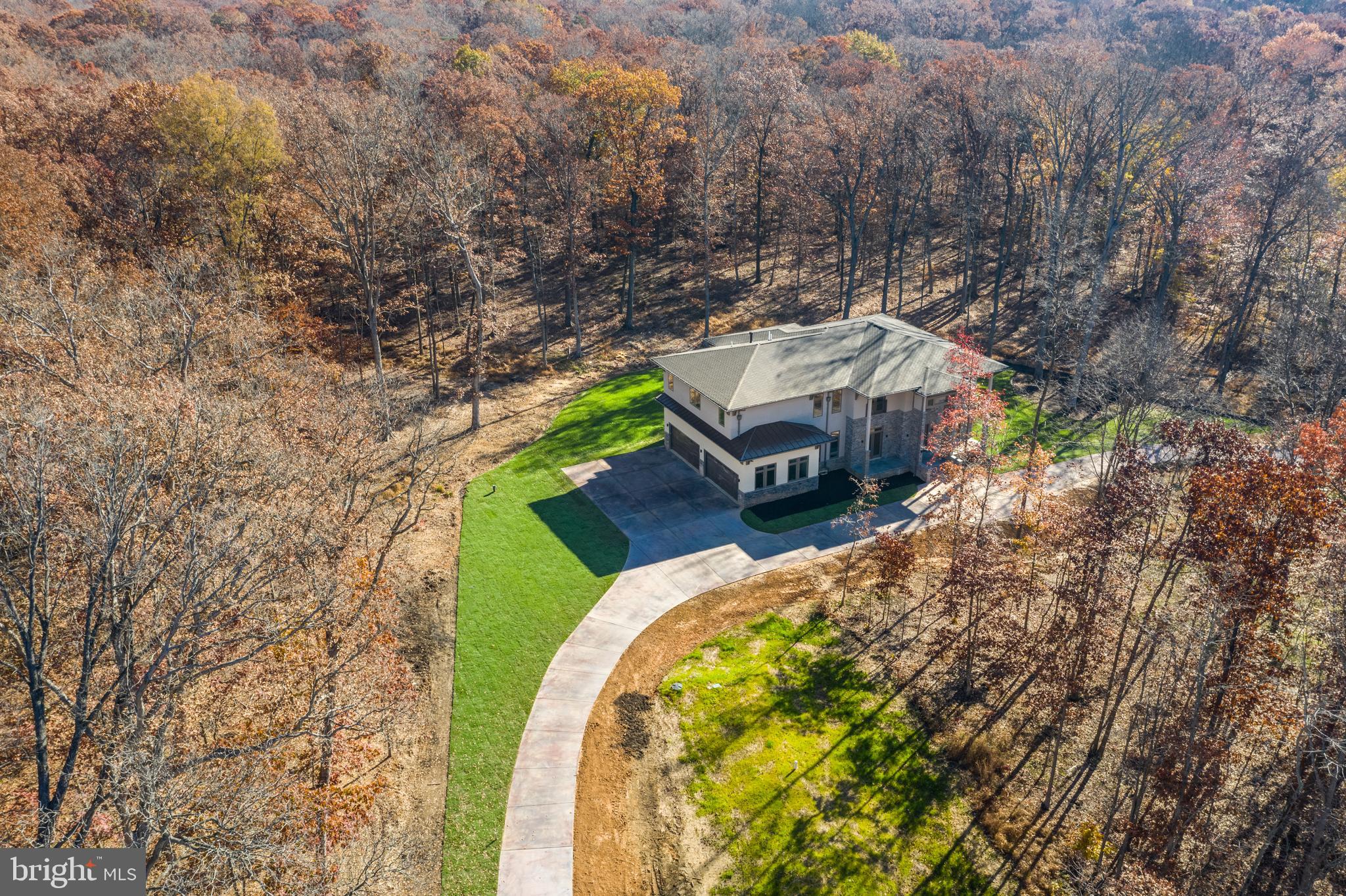 BRADDOCK WOODS - Residential