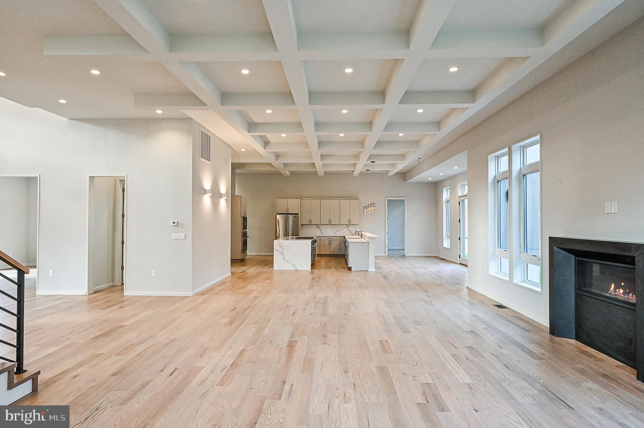 BRADDOCK WOODS - Residential