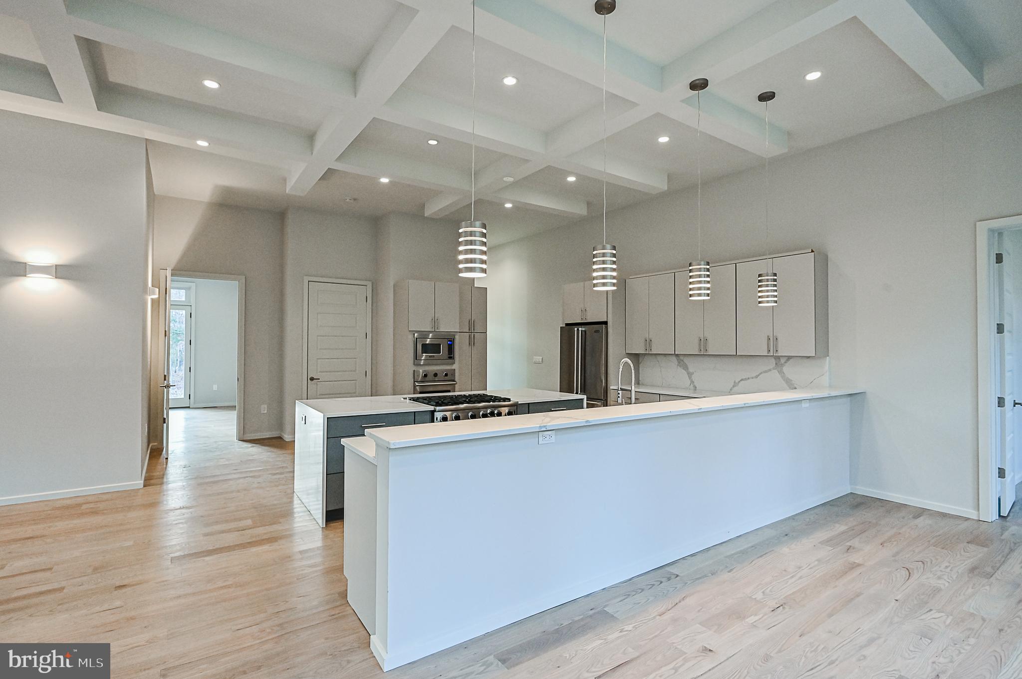 BRADDOCK WOODS - Residential