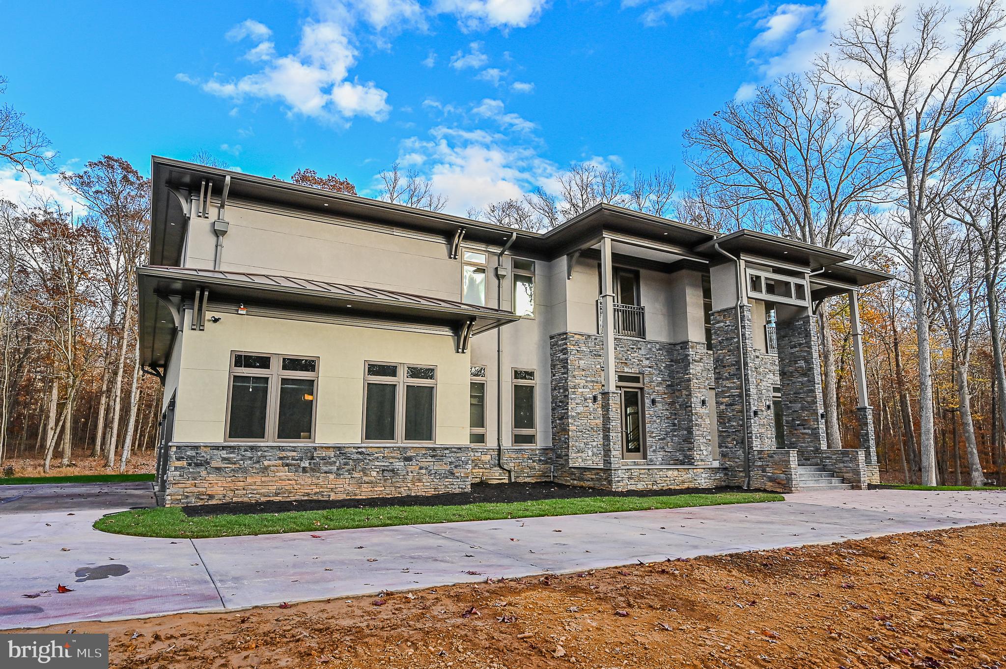 BRADDOCK WOODS - Residential