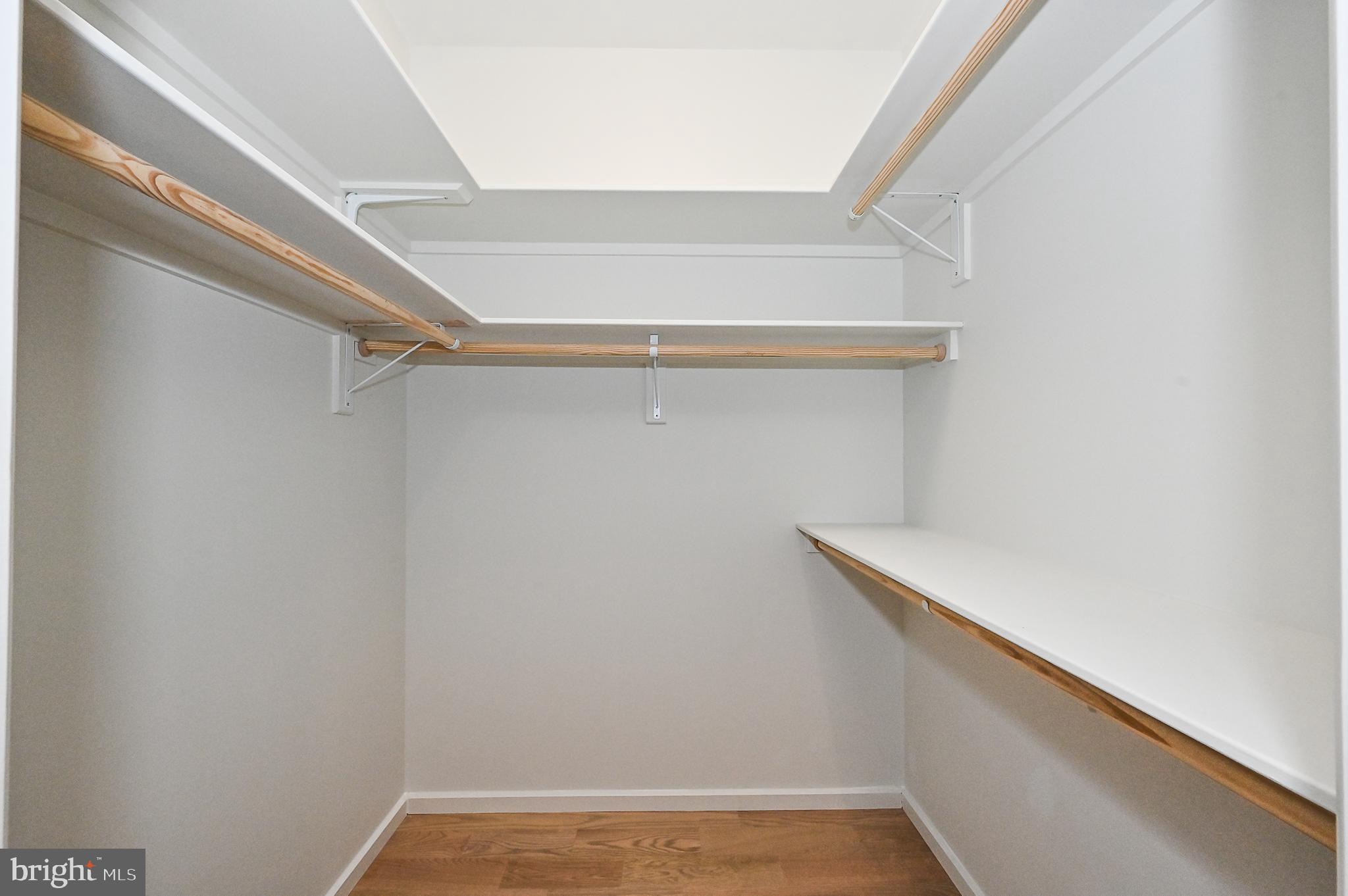 BRADDOCK WOODS - Residential