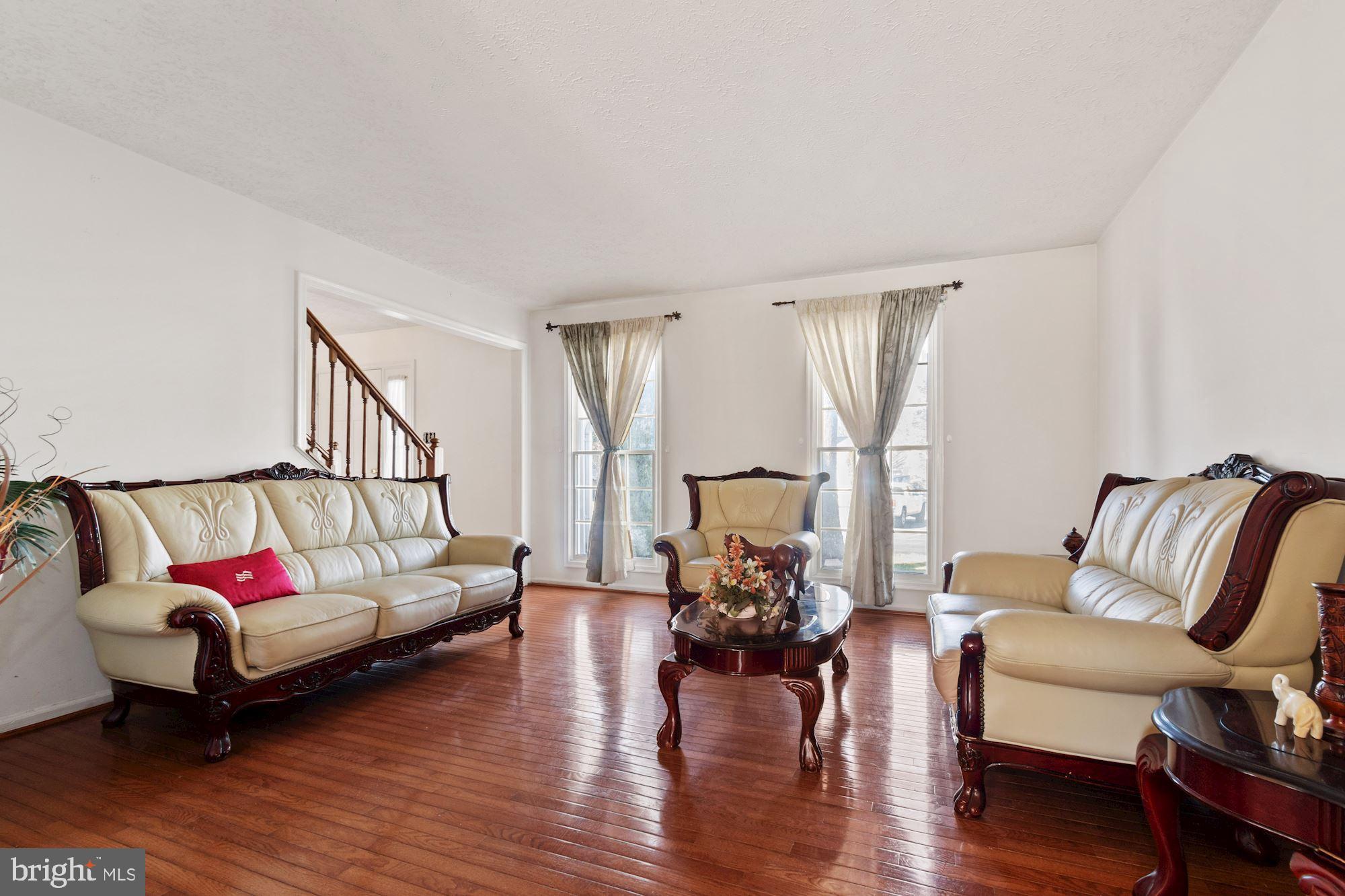 WHEATON WOODS - Residential