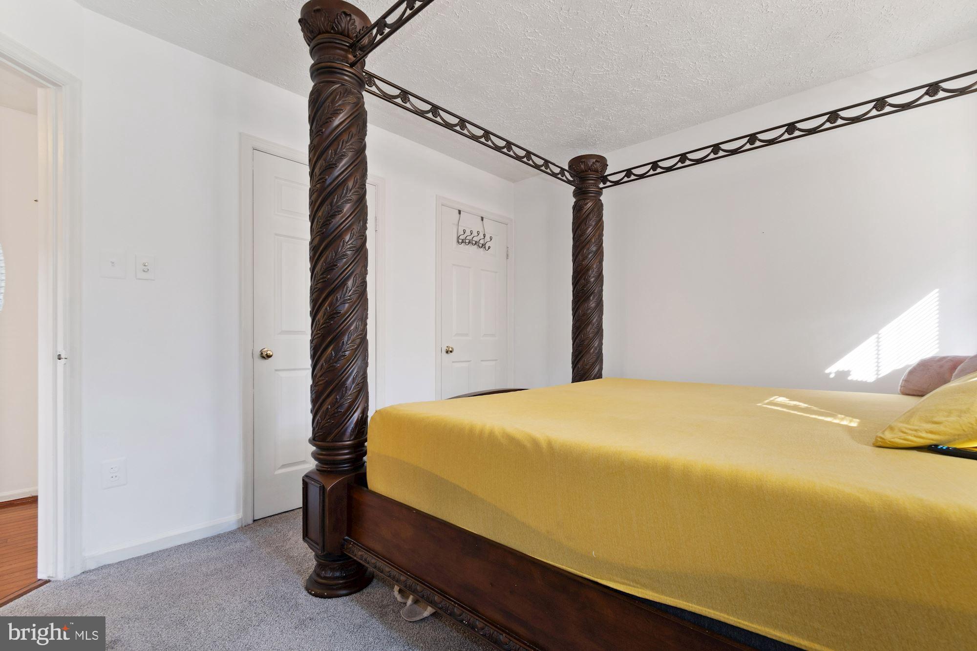 WHEATON WOODS - Residential