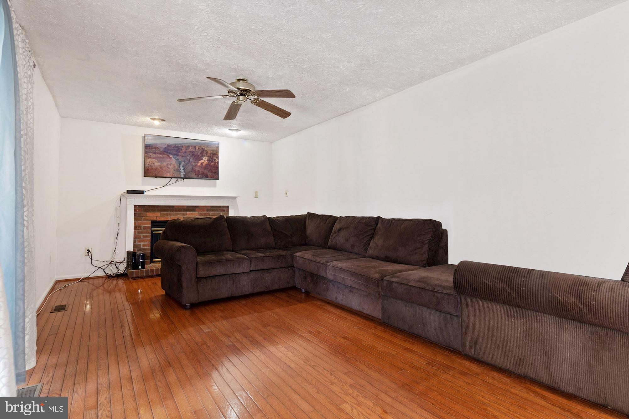 WHEATON WOODS - Residential