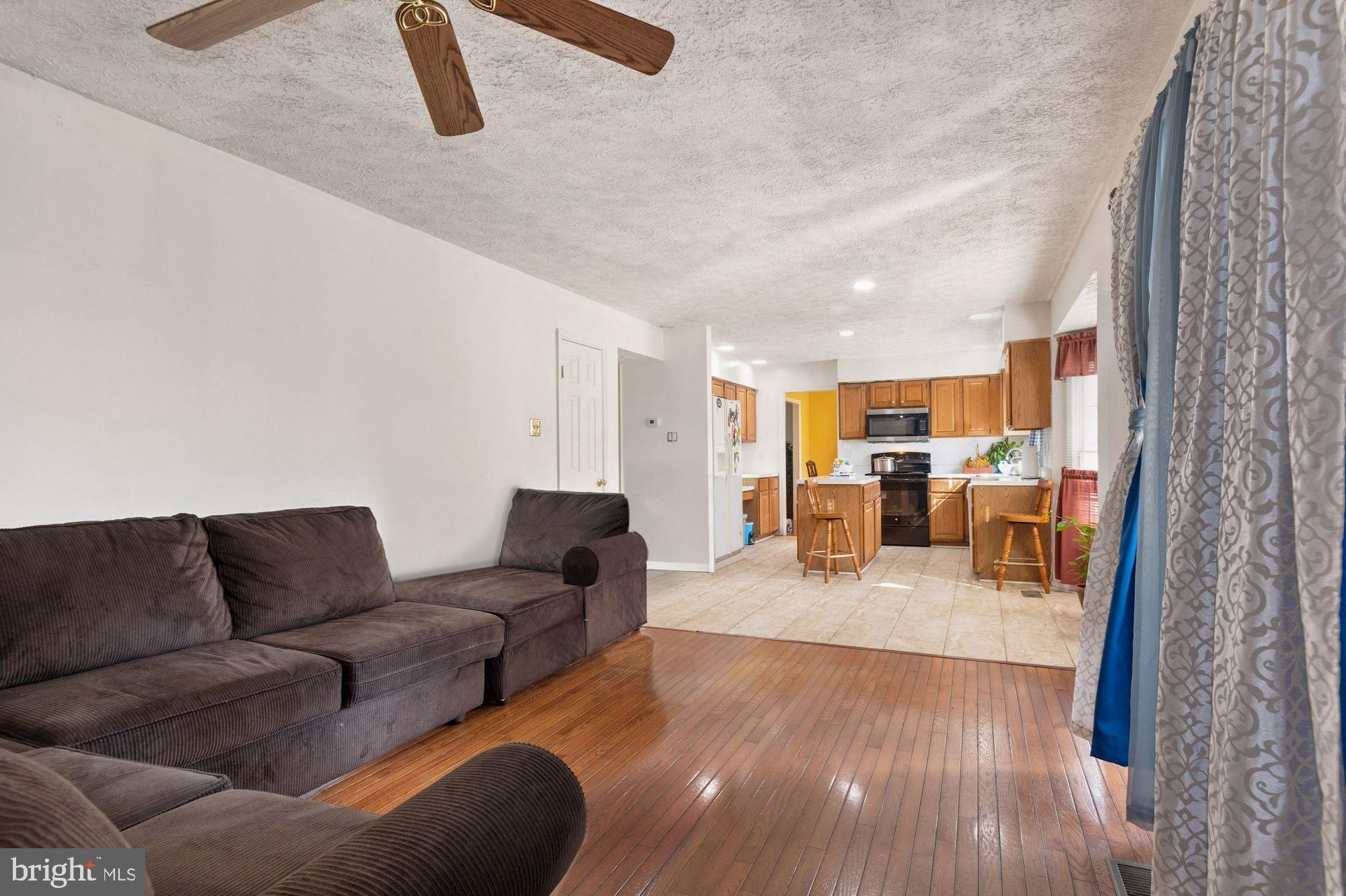 WHEATON WOODS - Residential