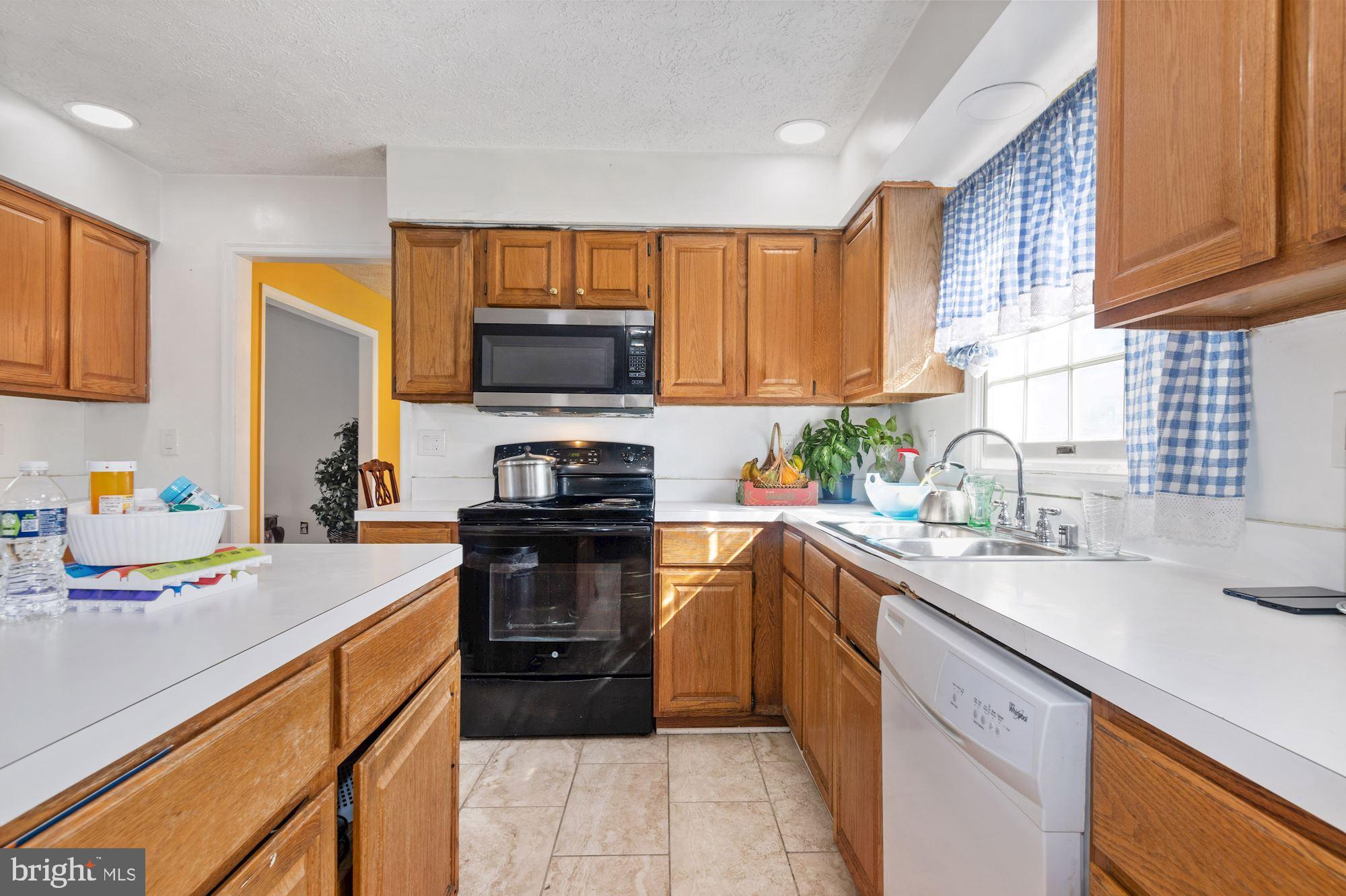 WHEATON WOODS - Residential