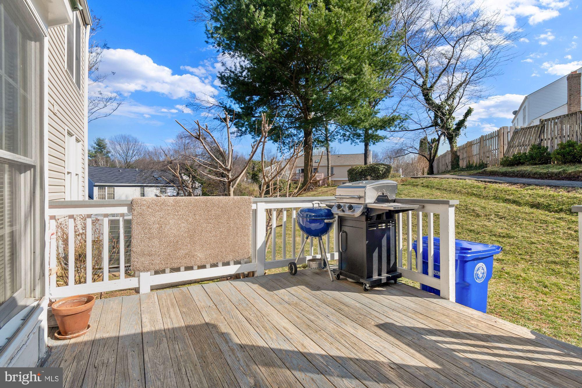 WHEATON WOODS - Residential