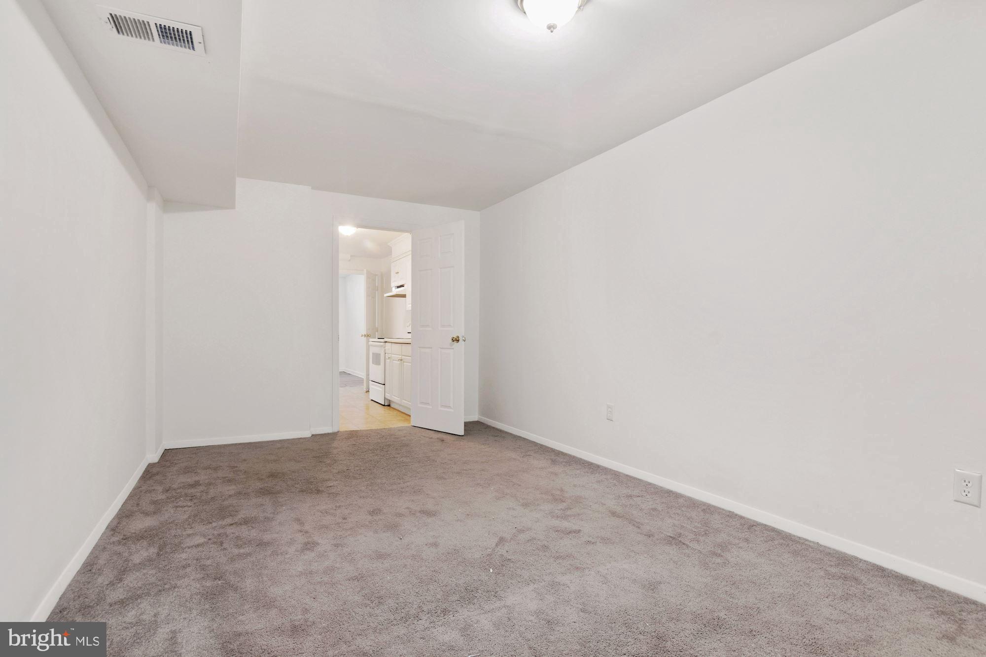 WHEATON WOODS - Residential