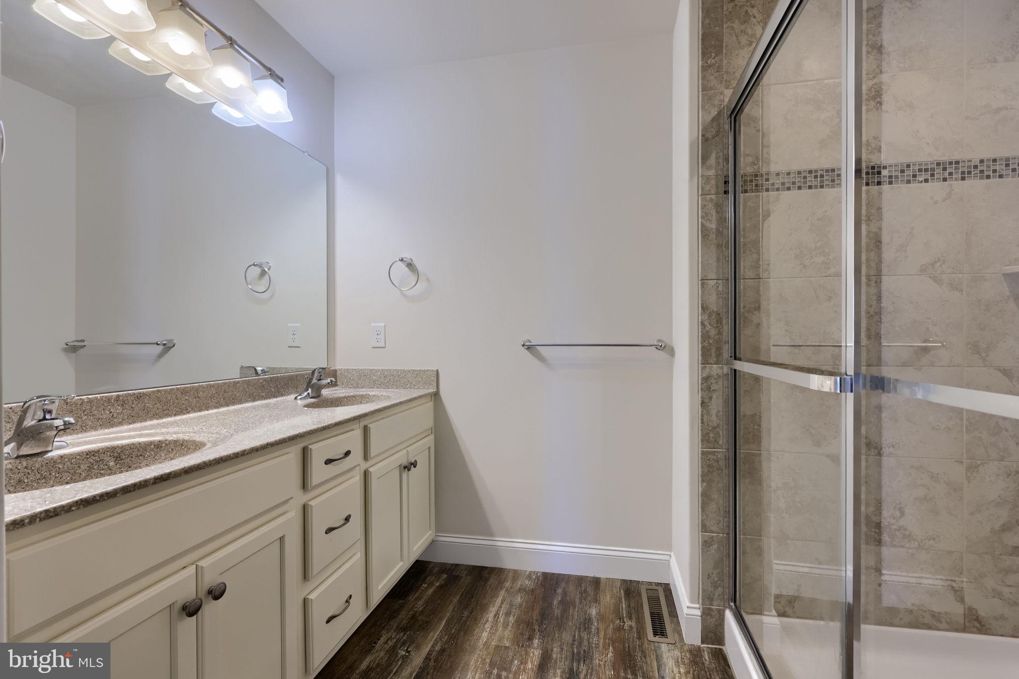 MILLWOOD HOMES AT BENNETT RUN - Residential