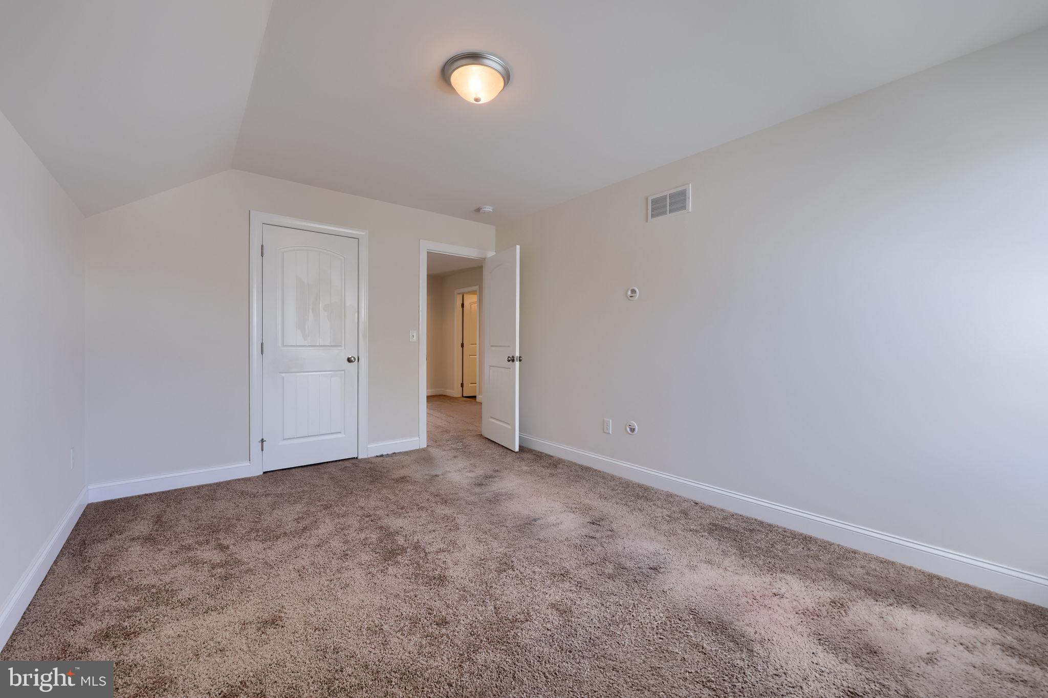 MILLWOOD HOMES AT BENNETT RUN - Residential