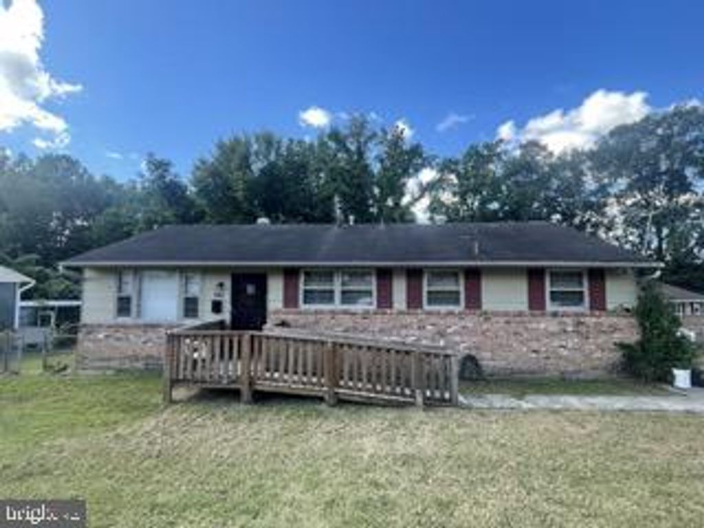 Photo of 412 Roundtop Avenue, PETERSBURG, VA 23803 (MLS # VAPC2000148)
